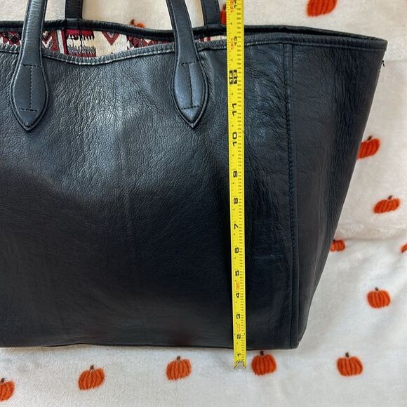 Hobo Tote Shoulder Bag Black Leather Aztec Tribal Fabric Lined Reversible